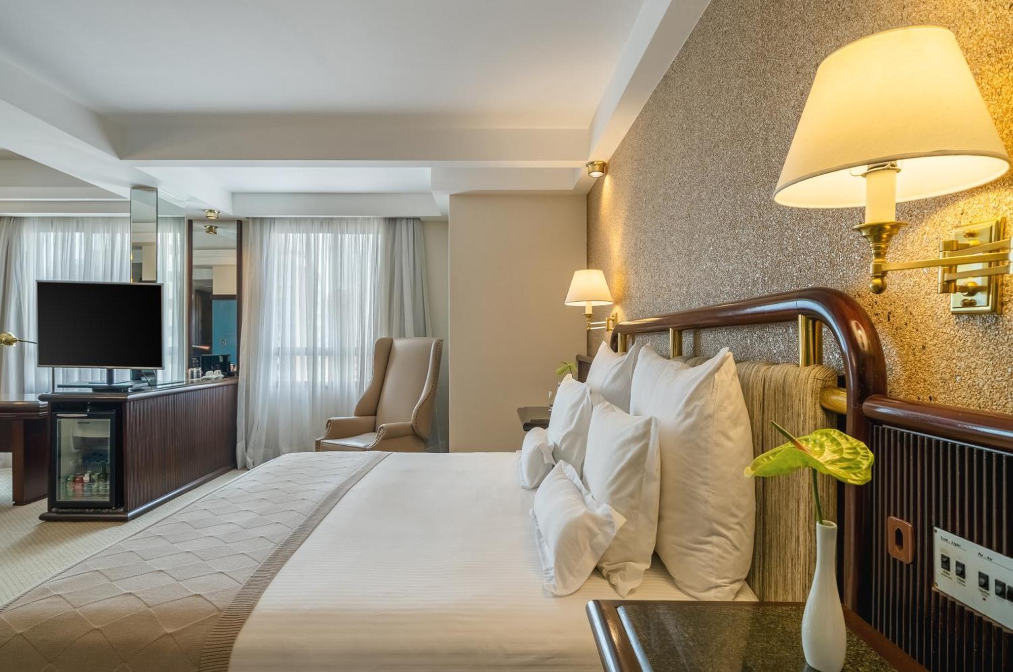Bourbon Hotel & Suites クリチバ エクステリア 写真 A bedroom at the hotel
